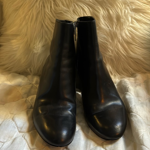Women’s Michael Kors Black Leather Boots - Picture 1 of 7